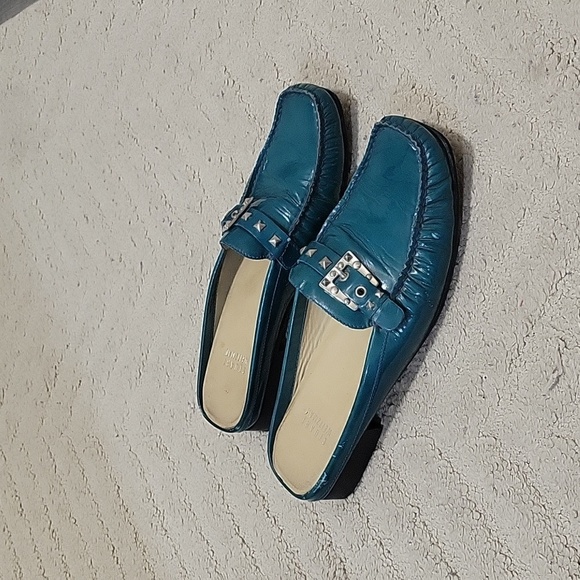 Stuart Weitzman Patent Leather Mules. Size 7.5 - Picture 1 of 8